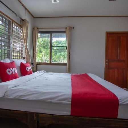 Oyo 909 Guiding Star Resort チエンマイ エクステリア 写真