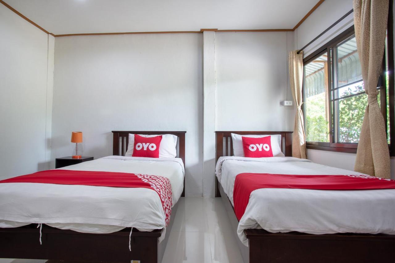Oyo 909 Guiding Star Resort チエンマイ エクステリア 写真