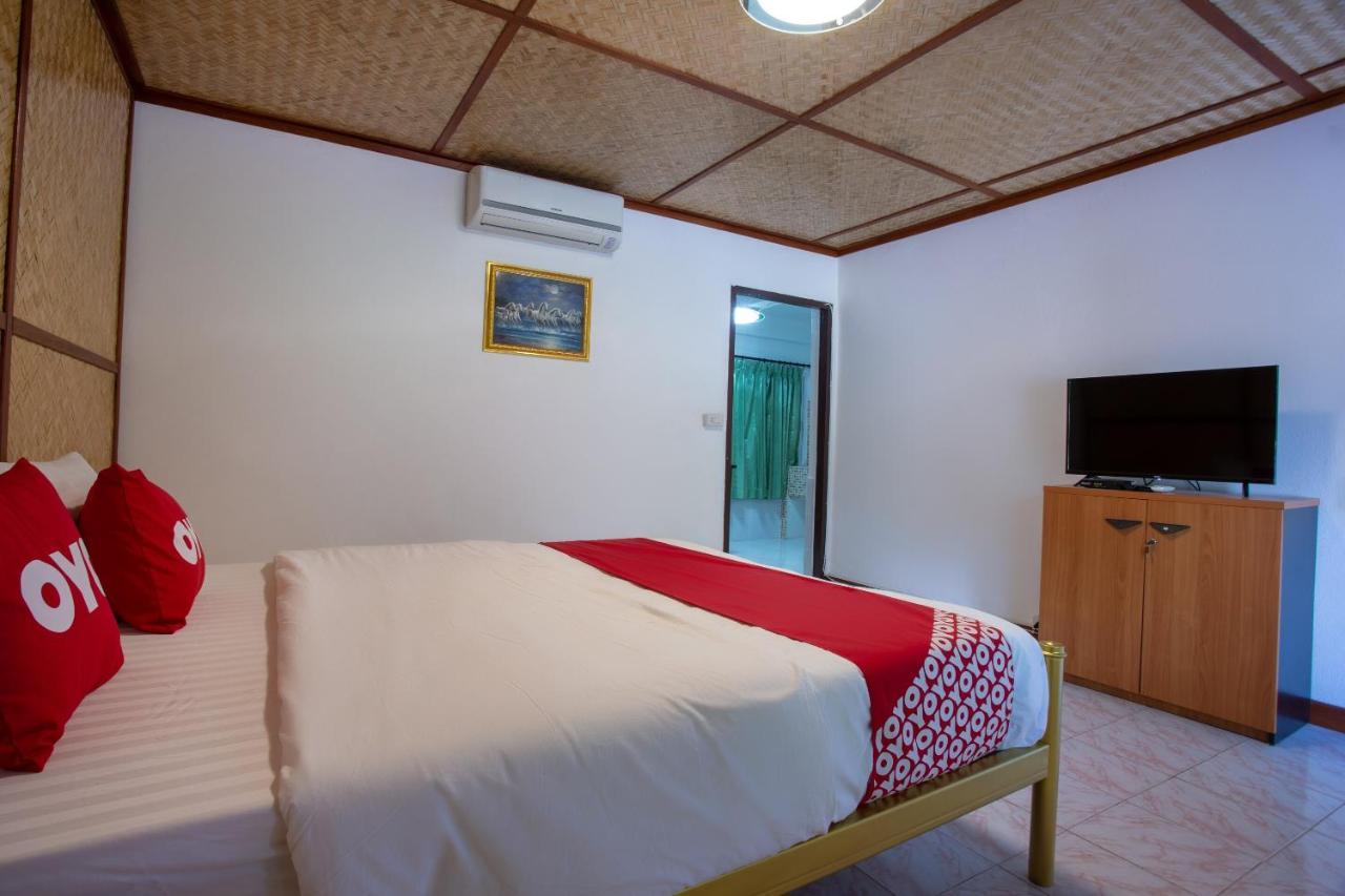 Oyo 909 Guiding Star Resort チエンマイ エクステリア 写真