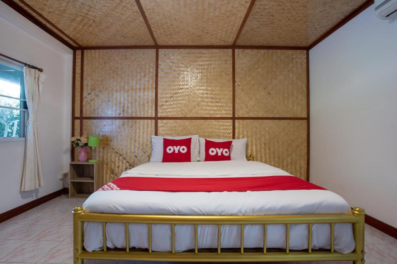 Oyo 909 Guiding Star Resort チエンマイ エクステリア 写真