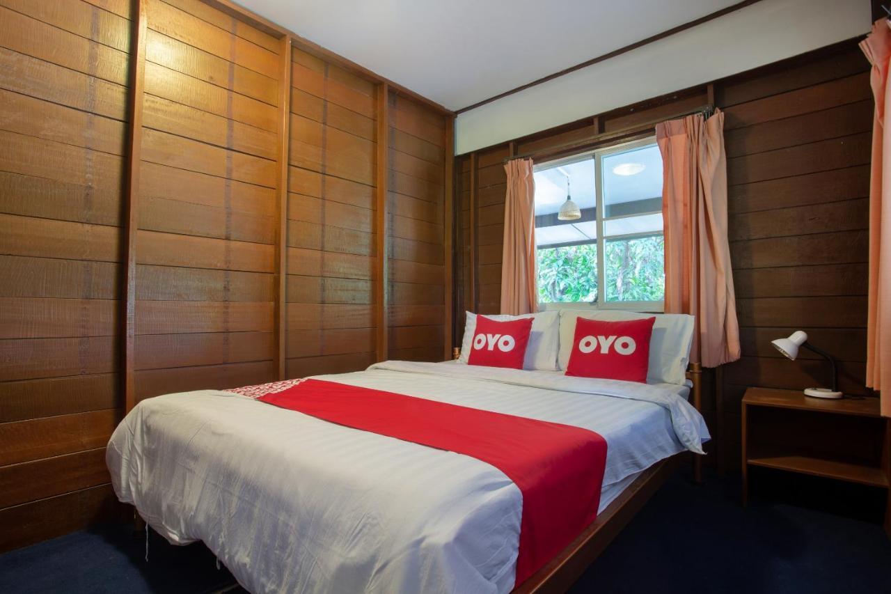 Oyo 909 Guiding Star Resort チエンマイ エクステリア 写真