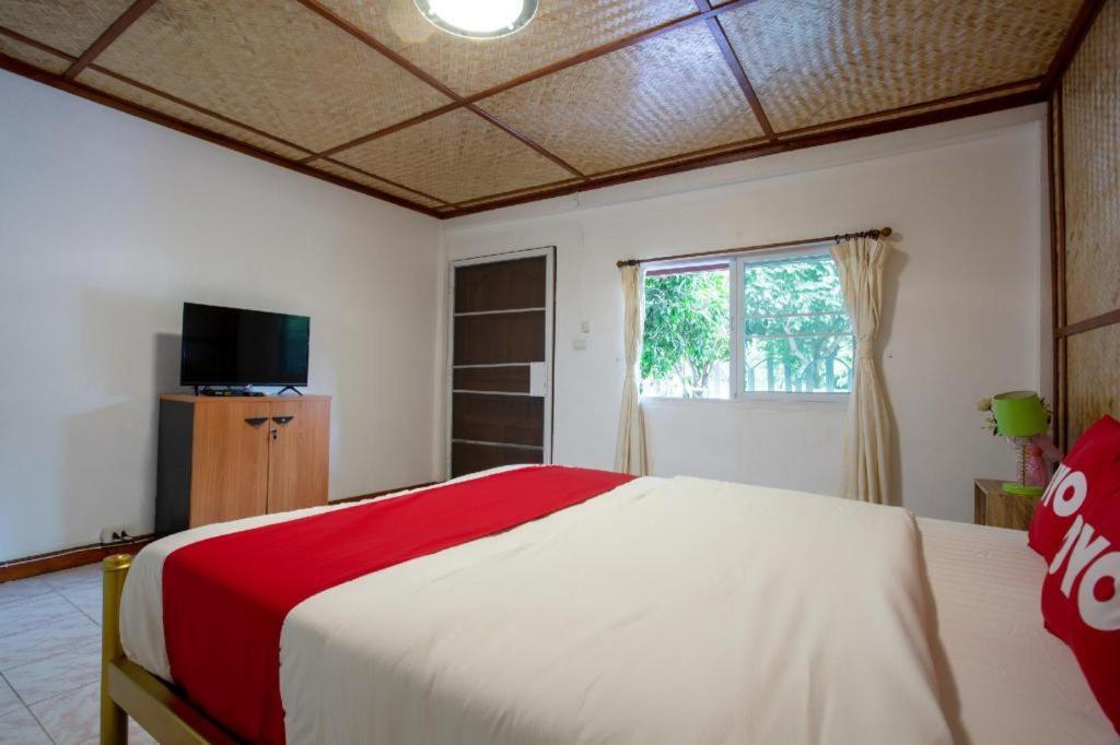 Oyo 909 Guiding Star Resort チエンマイ エクステリア 写真